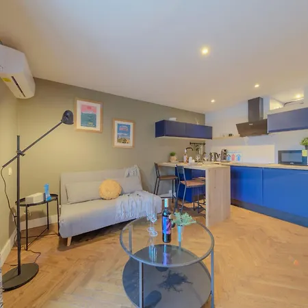 Apartment Studio East Land-4 By Interhome *